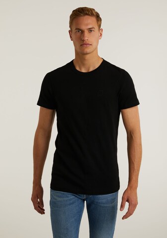 CHASIN' Shirt in Black: front