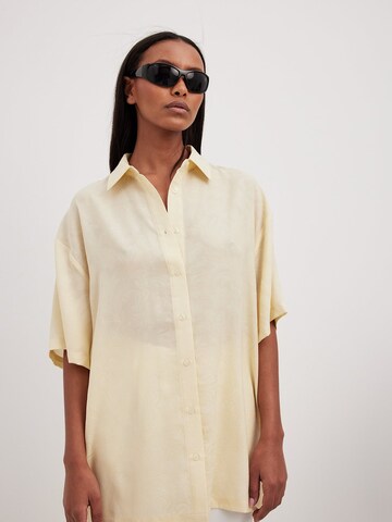NA-KD Blouse in Beige: front