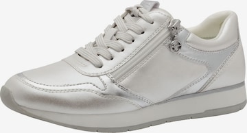 Baskets basses Tamaris en argent : devant