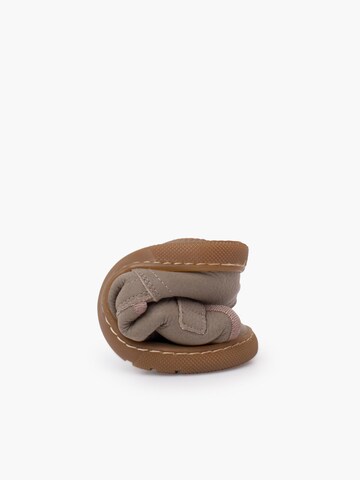 Pisamonas - Bota em cinzento