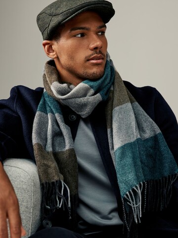 Next Set: Mütze, Schal und Handschuhe in Grün