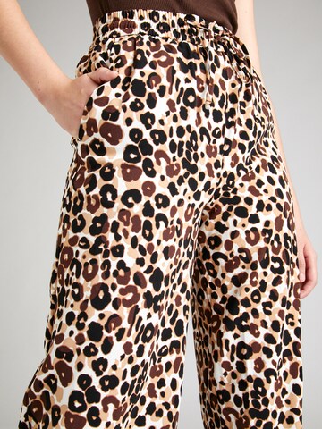 Wide leg Pantaloni di Marks & Spencer in marrone