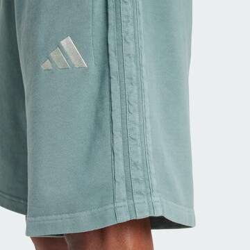 ADIDAS SPORTSWEAR Voľný strih Športové nohavice 'All Szn' - Zelená