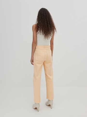 EDITED Regular Jeans 'Simea' in Oranje