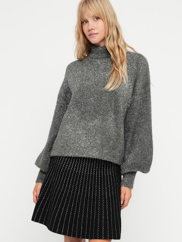 YAS Pullover 'YASLISTRA' in Grau