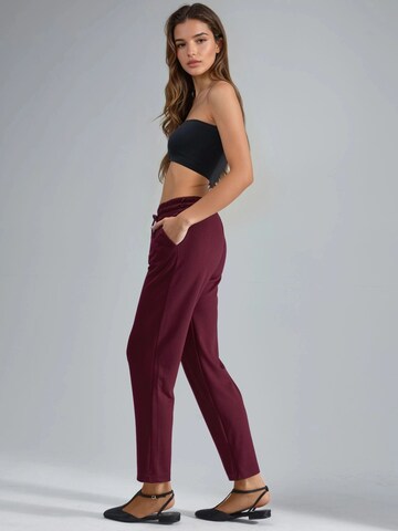 regular Pantaloni di Hiccup in rosso