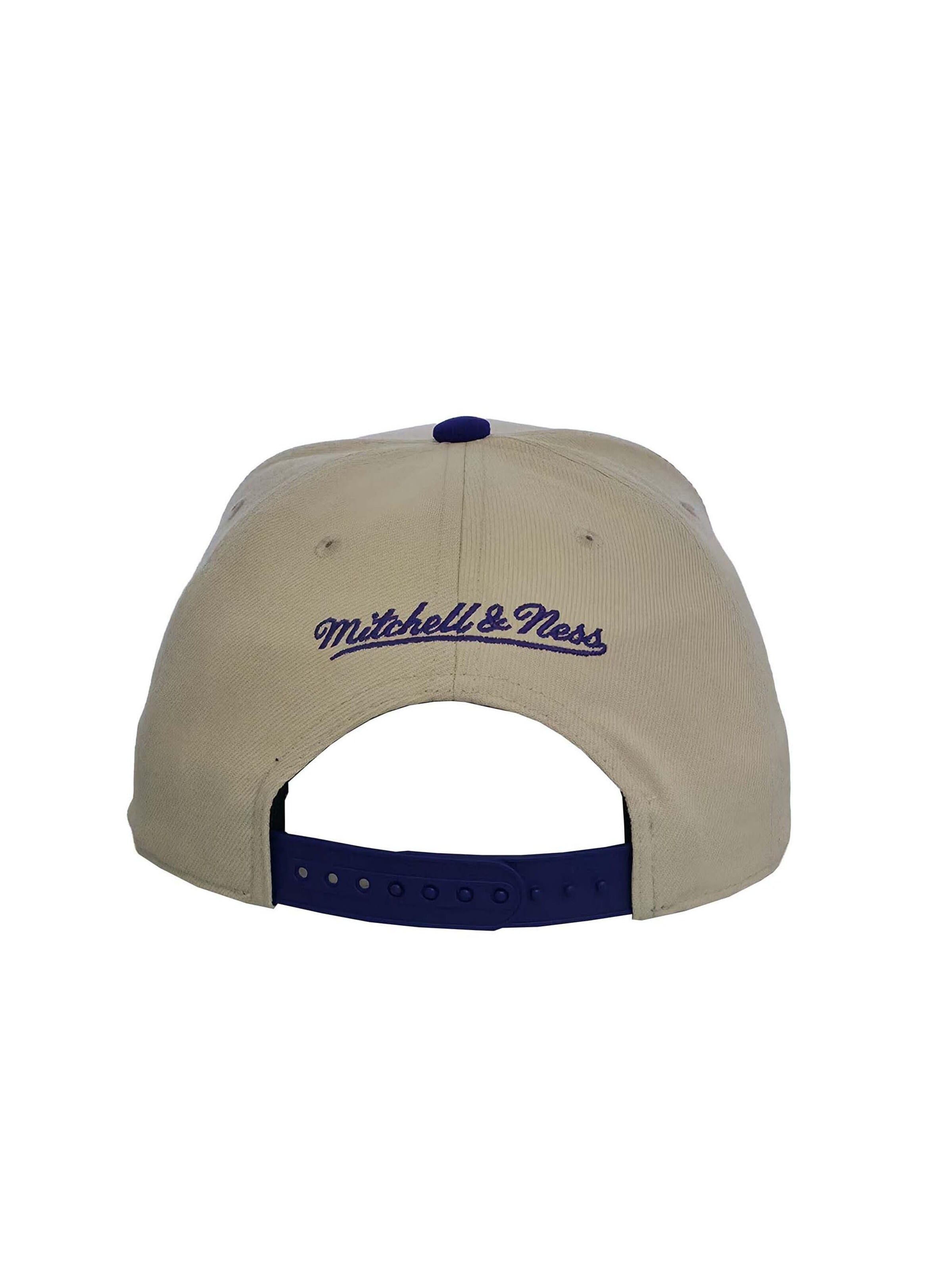 Mitchell & Ness Cap 'Los Angeles Lakers Off Tilted Pro' in Beige