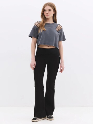No Matter What T-Shirt in Grau