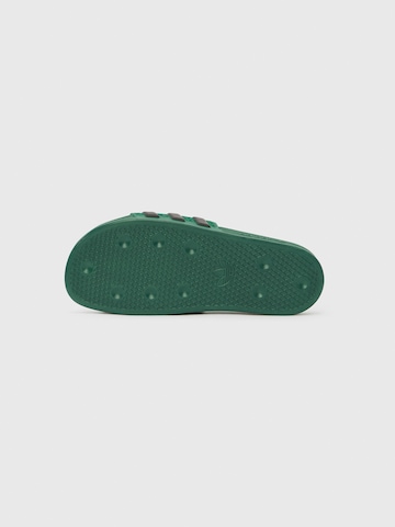 ADIDAS ORIGINALS - Zapatos abiertos 'ADILETTE' en verde