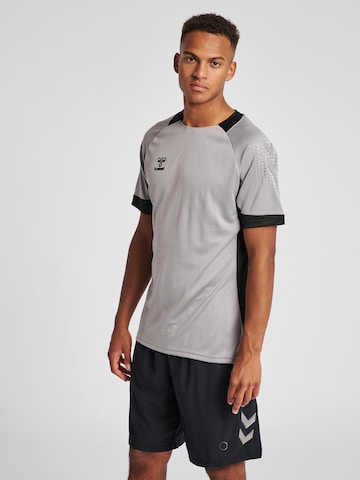 Hummel - Camisola de futebol em cinzento: frente