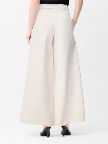 adl Regular Trousers in Beige