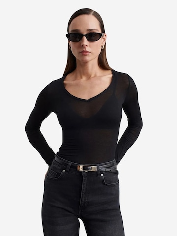 Dilvin Blouse in Black