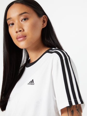 T-shirt fonctionnel 'Essentials 3-Stripes' ADIDAS SPORTSWEAR en blanc