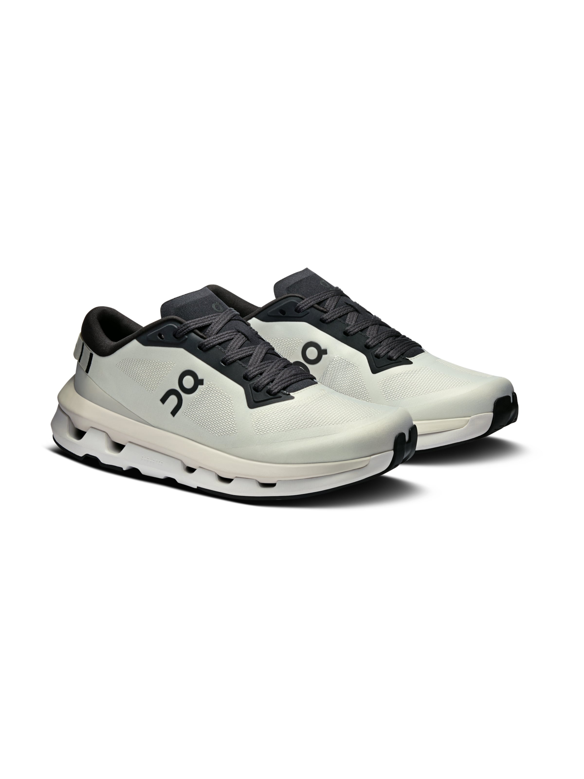 On Baskets basses 'Cloudzone' en gris, Vue avec produit