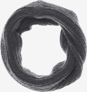 KIOMI Scarf & Wrap in One size in Grey: front