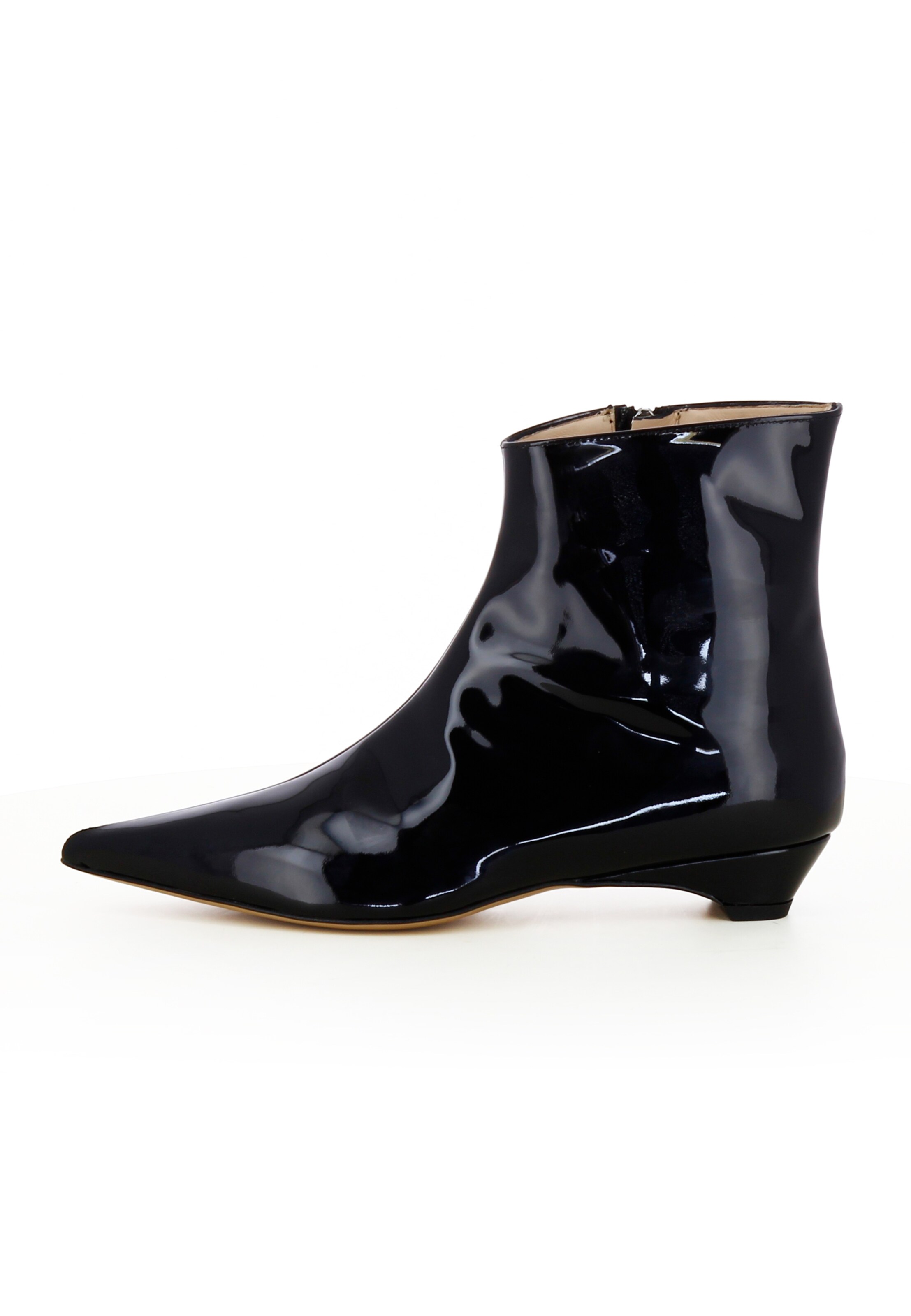 EVITA Bottines en 33 en noir, Vue avec produit