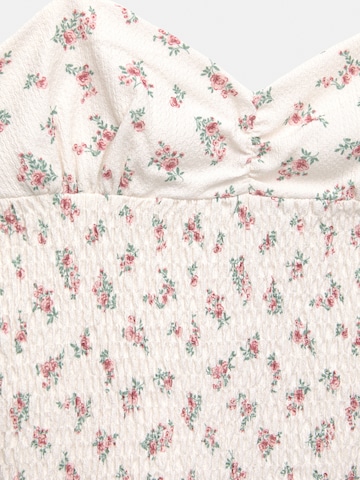 Top di Pull&Bear in bianco