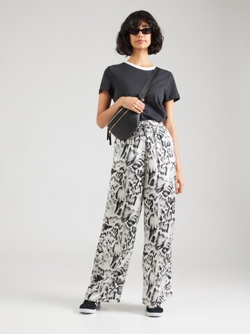 Volcom - Pierna ancha Pantalón 'ALIX' en negro