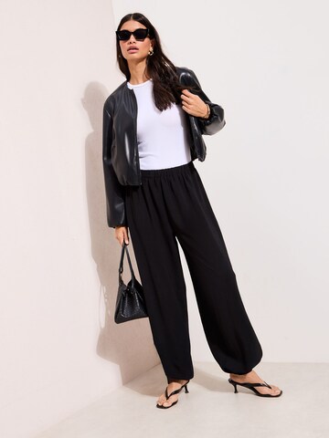 Friends Like These Loosefit Broek in Zwart