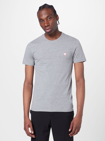 T-Shirt GUESS en gris : devant