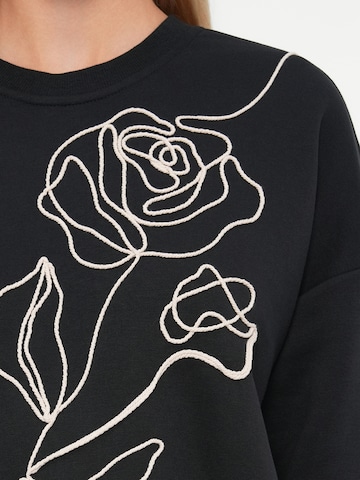 ONLY Sweatshirt 'ONLELISANNA' in Zwart
