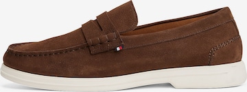 TOMMY HILFIGER Mocassins in Bruin: voorkant