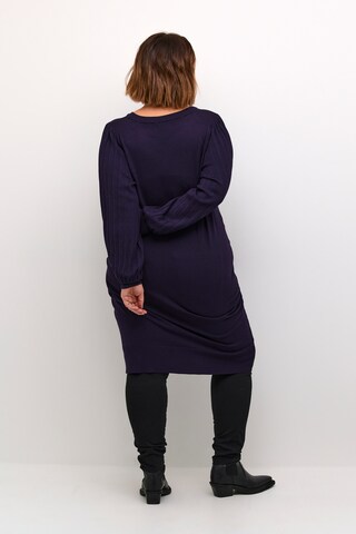 KAFFE CURVE Jurk 'Loni' in Blauw