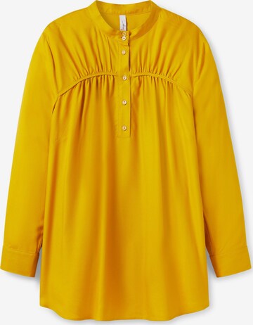 SHEEGO Tunic in Yellow: front