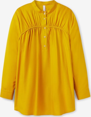 SHEEGO Tunic in Yellow: front