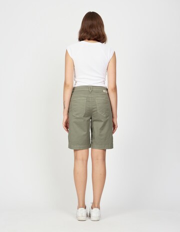 Gang Wide Leg Shorts in Grün