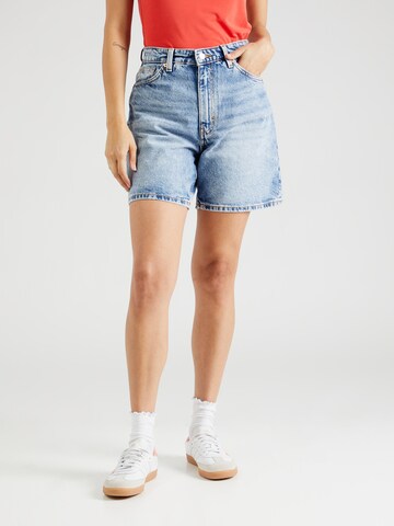 Monki Loosefit Shorts in Blau: Vorderseite