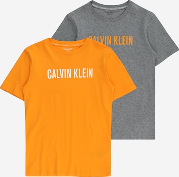 Calvin Klein JeansMajica - siva boja: prednji dio