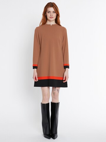 Ana Alcazar Kleid 'Sideo' in Braun