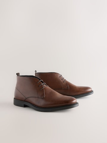 Next - Botines chukka en marrón