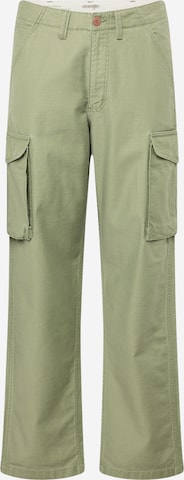 WRANGLER Regular Cargo trousers 'CASEY JONES' in Green: front