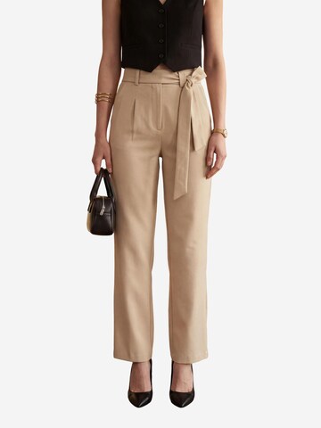 regular Pantaloni con pieghe di My fashion in beige