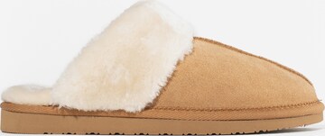 Minnetonka Slipper 'Chesney Slide' in Brown