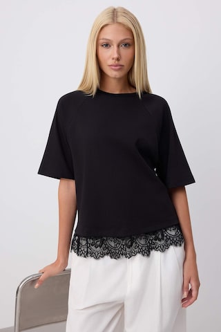 T-shirt Trendyol en noir : devant
