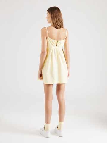 Tommy Jeans - Vestido de verano en amarillo