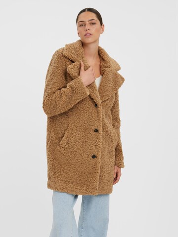 VERO MODA Between-Seasons Coat 'KYLIE' in Brown: front