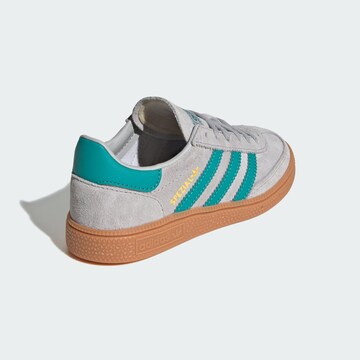 ADIDAS ORIGINALS Кроссовки 'Handball Spezial' в Серый