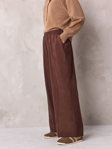 Wide leg Pantaloni di Next in marrone: frontale