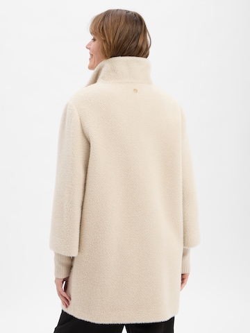 s.Oliver Mantel in Beige