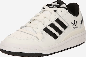 ADIDAS ORIGINALS Matalavartiset tennarit 'Forum' värissä valkoinen: etupuoli