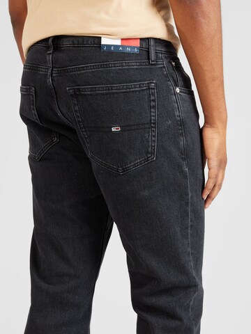 regular Jeans 'RYAN STRAIGHT' di Tommy Jeans in nero