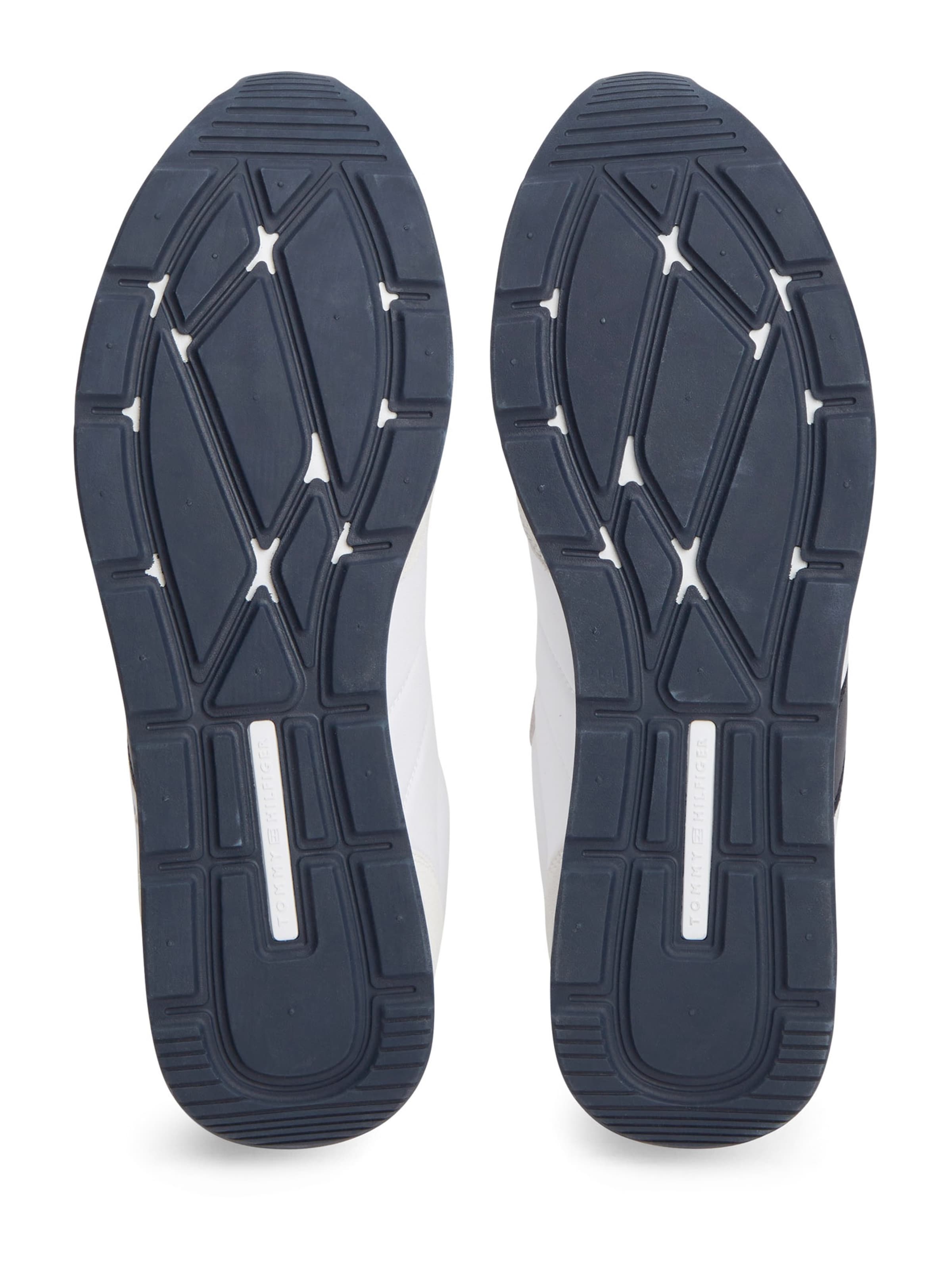TOMMY HILFIGER Sneakers in White