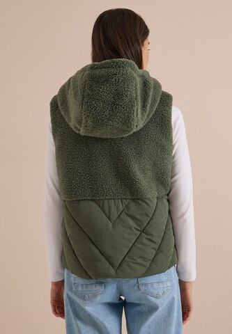 CECIL Vest in Green