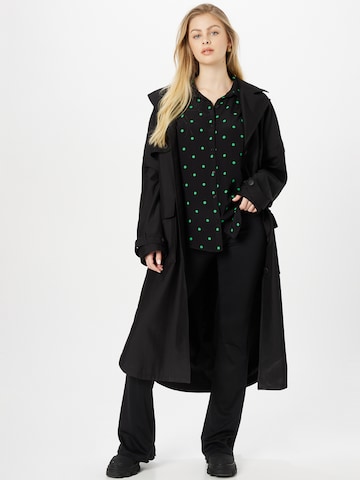 Oasis Blouse in Black