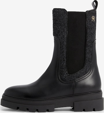 TOMMY HILFIGER Chelsea Boots in Black: front