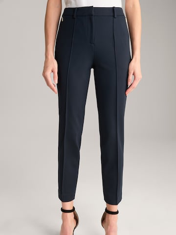 Coupe slim Pantalon à plis JOOP! en bleu : devant